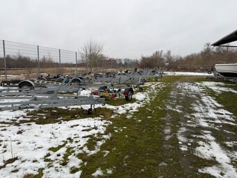 242500TB SR - 2500KG Premium Bådtrailer m/ SUPERRULLER