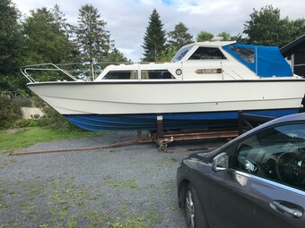 Orrskär 27 – Klassisk svensk kvalitetsbåd med nyrenoveret motor (1978)