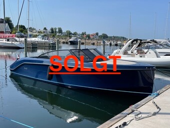 RAND Leisure 28 - Mercruiser 6.2L med Bravo 3-drev