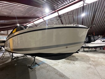 Quicksilver 675 Cruiser – 2022 • Mercury 150 HK • Kun 248,6 timer