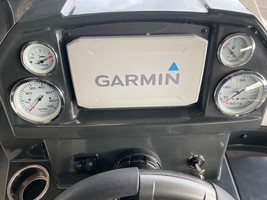 Quicksilver 555 CABIN Mercury 80 ELPT 
